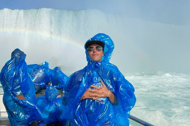 Niagara Falls Maid of the Mist and Cave of the Winds Tour - Photo 1 of 17